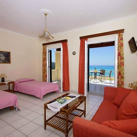 Natalia Apartment B With Panoramic Sea Views Of Agios Gordios Bay Εξωτερικό φωτογραφία