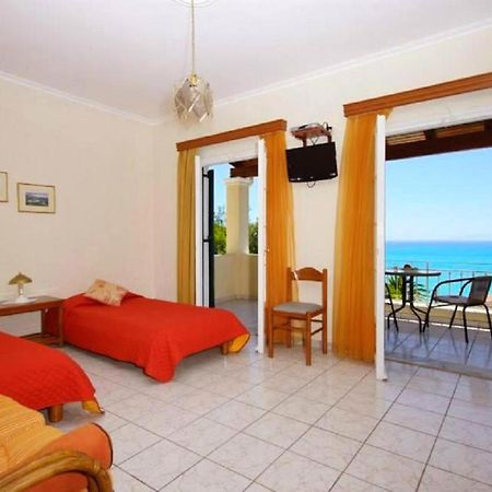 Natalia Apartment B With Panoramic Sea Views Of Agios Gordios Bay Εξωτερικό φωτογραφία
