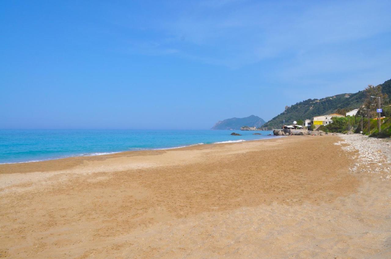 Natalia Apartment B With Panoramic Sea Views Of Agios Gordios Bay Εξωτερικό φωτογραφία